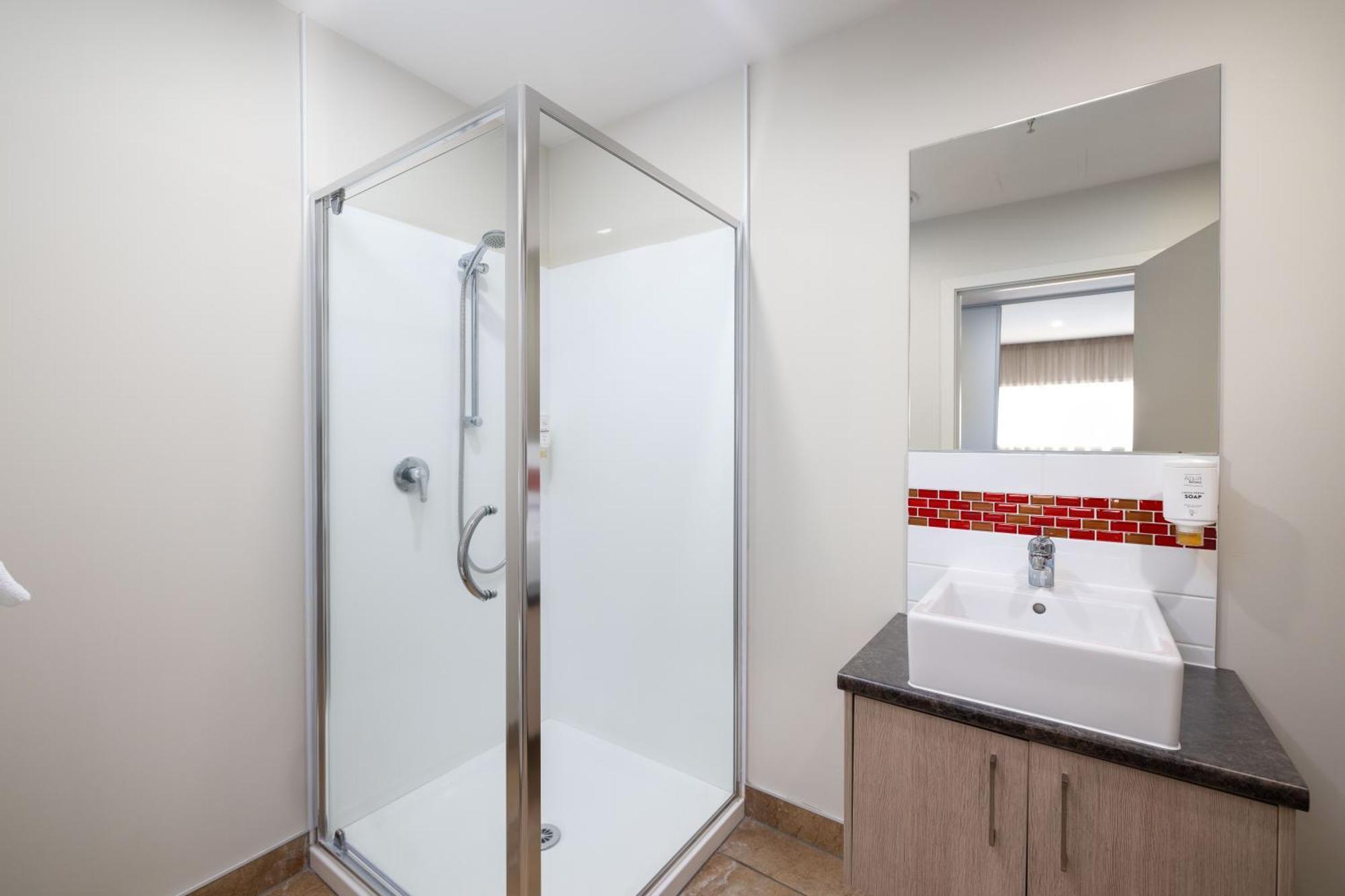 Ramada Suites By Wyndham Christchurch City Dış mekan fotoğraf