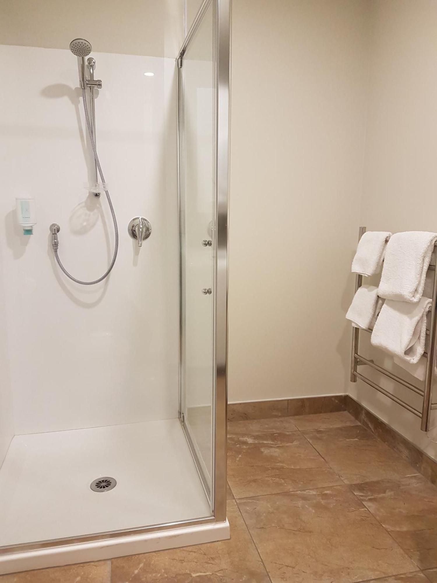 Ramada Suites By Wyndham Christchurch City Dış mekan fotoğraf